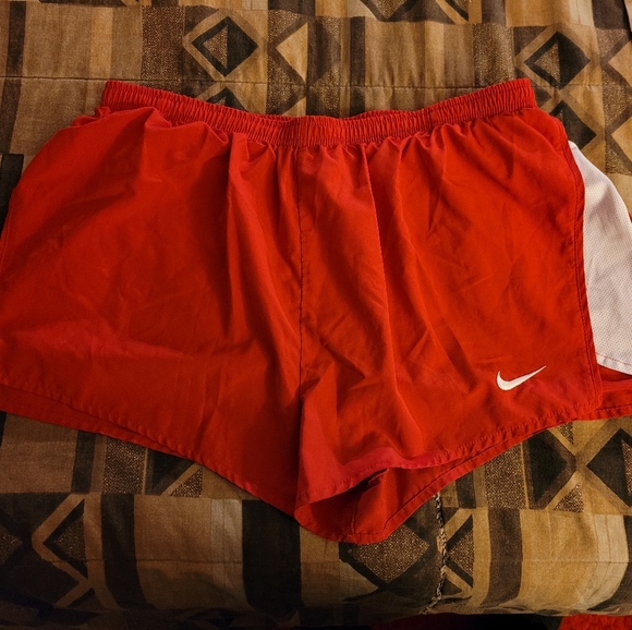 Nike Dry Fit Split Side Running Shorts - Picture 2 of 7